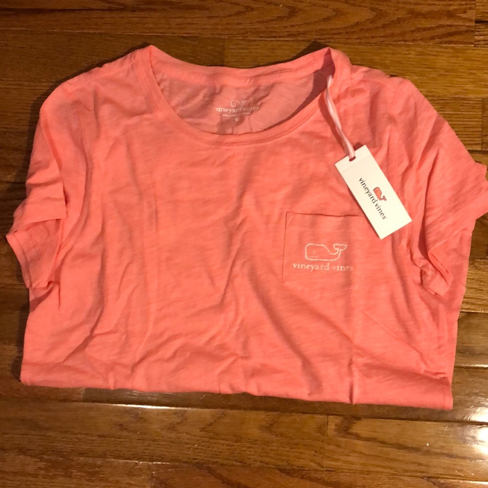 BRAND NEW Vineyard Vines Top